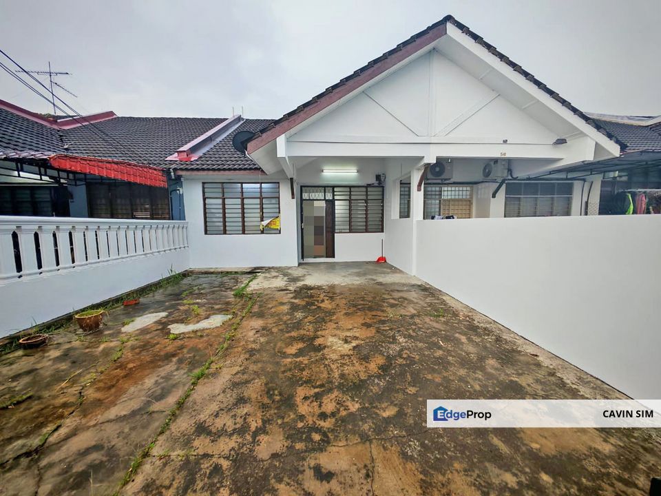 Good Condition & Hot Area @ Taman Perling, Johor, Johor Bahru