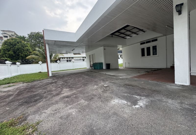 Jalan Lingkungan U Thant 