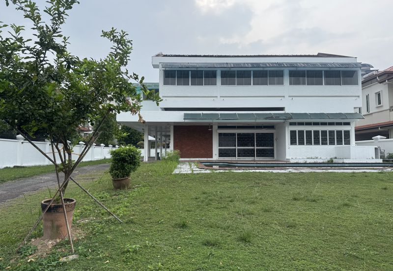 Jalan Lingkungan U Thant 