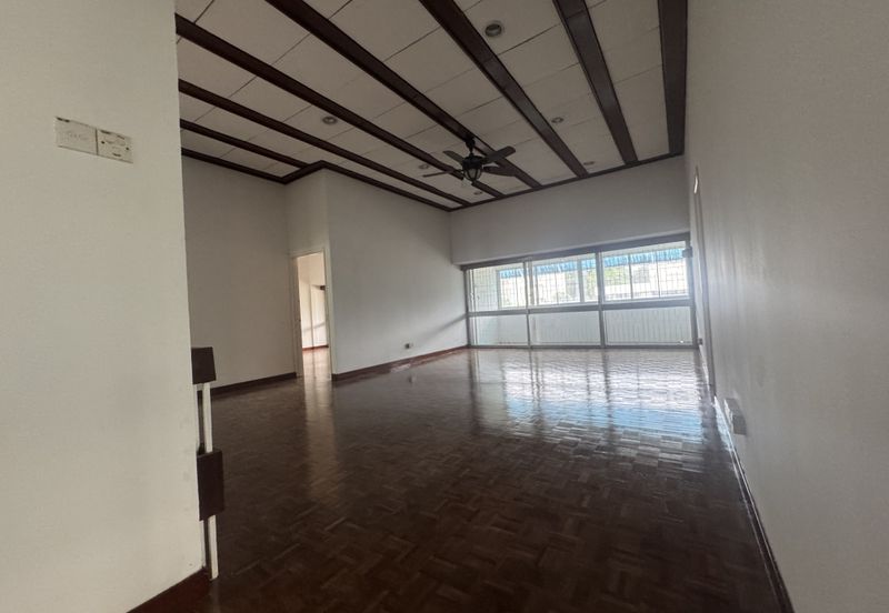 Jalan Lingkungan U Thant 