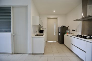 Dedaun Hijau (Greenfield Regency)