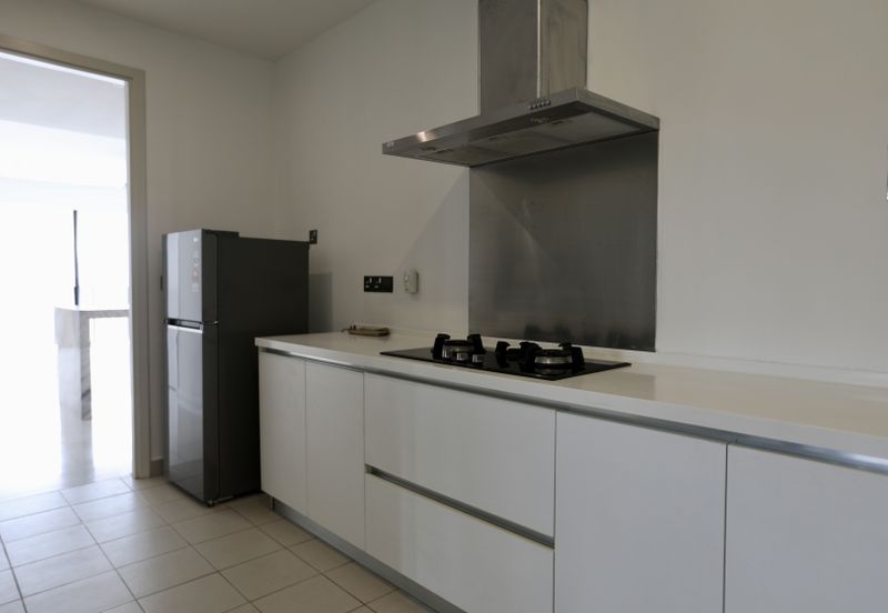 Dedaun Hijau (Greenfield Regency)