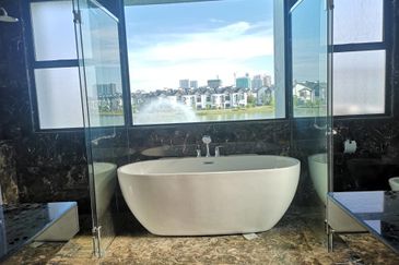 Isle of Botanica, Setia Eco Glades