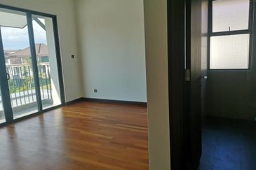 Isle of Botanica, Setia Eco Glades