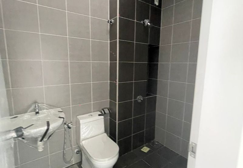 Reef Of Tropics, Setia Eco Glades