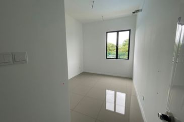 Reef Of Tropics, Setia Eco Glades