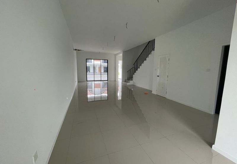 Reef Of Tropics, Setia Eco Glades