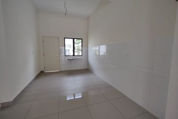 Monet Springtime @ Sunsuria City