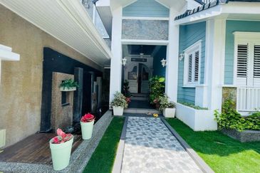 Perdana Lakeview East