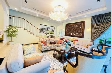 Perdana Lakeview East