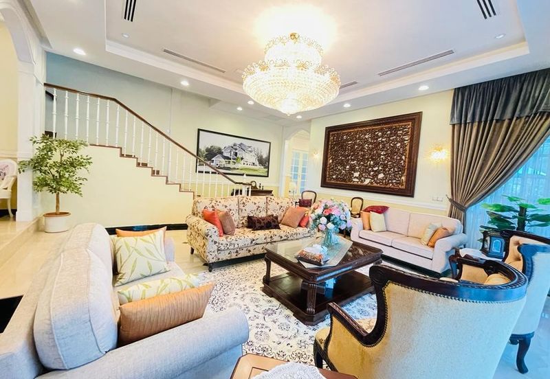 Perdana Lakeview East