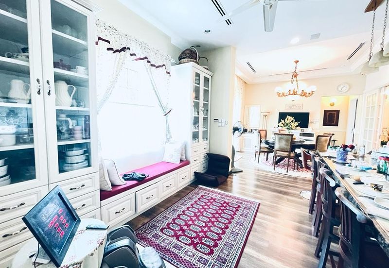 Perdana Lakeview East