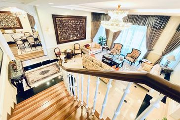 Perdana Lakeview East