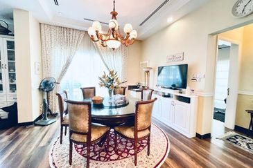 Perdana Lakeview East