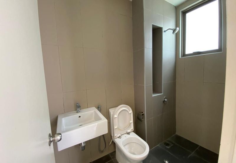 Lake Point Residence