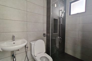 Jewels of Grasmere, Setia Marina