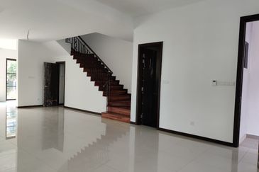 Jewels of Grasmere, Setia Marina