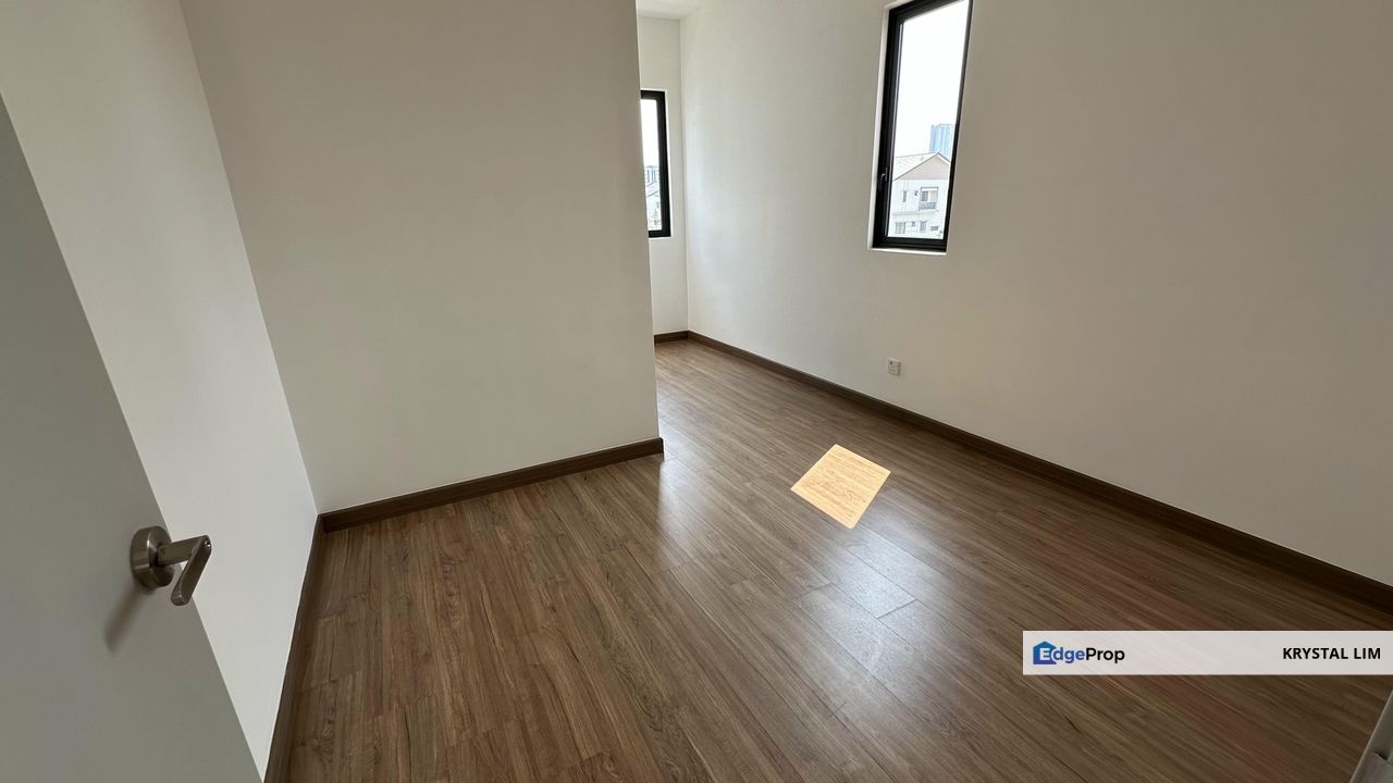 Sejati Lakeside 2 (Semi-D Corner), Selangor, Sepang