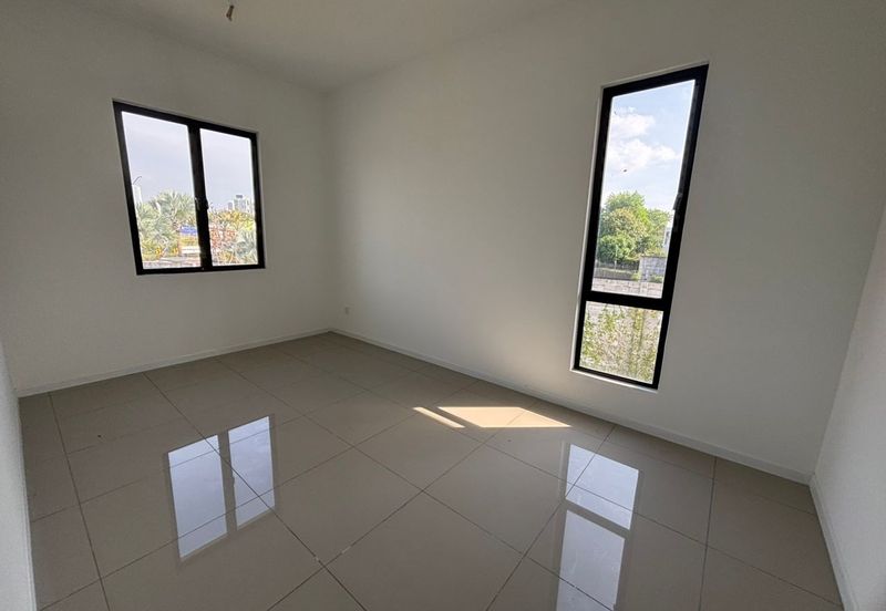 Reef Of Tropics, Setia Eco Glades