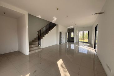 Reef Of Tropics, Setia Eco Glades