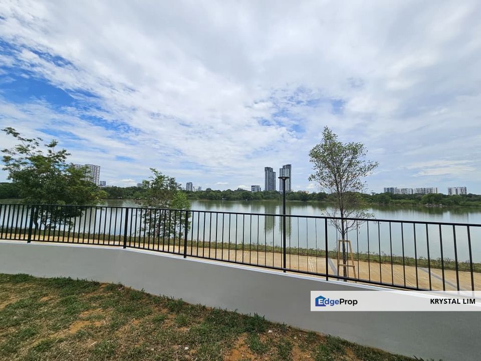 Sejati Lakeside 2 ( Lakehome Semi-D), Selangor, Sepang