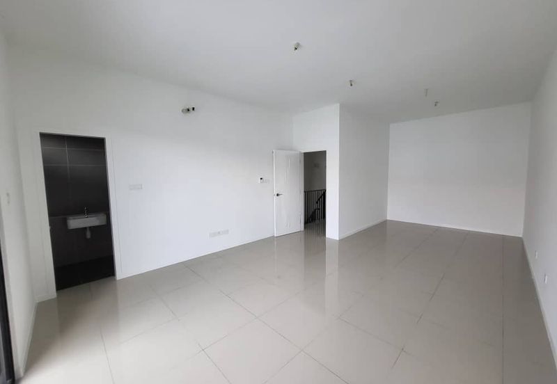 Reef Of Tropics, Setia Eco Glades