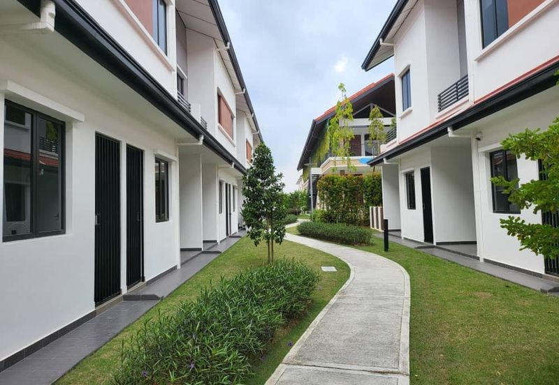 Reef Of Tropics, Setia Eco Glades