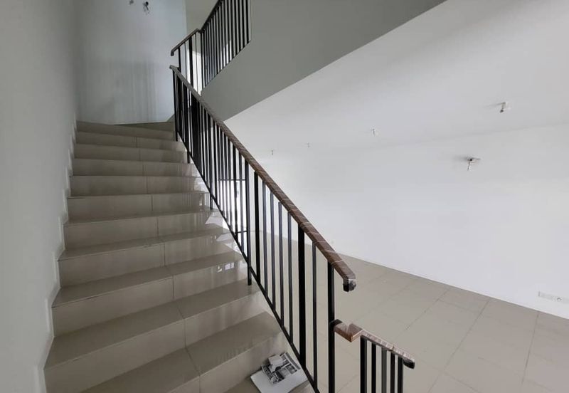 Reef Of Tropics, Setia Eco Glades