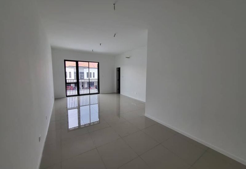 Reef Of Tropics, Setia Eco Glades