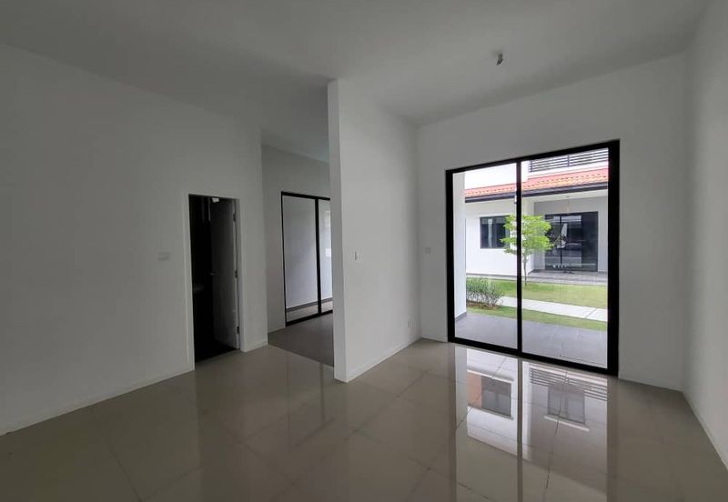 Reef Of Tropics, Setia Eco Glades