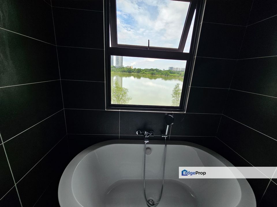 Sejati Lakeside 2 Semi-D (Partially), Selangor, Cyberjaya