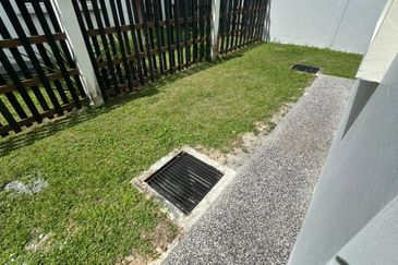 MYDiva, Perdana Lakeview East