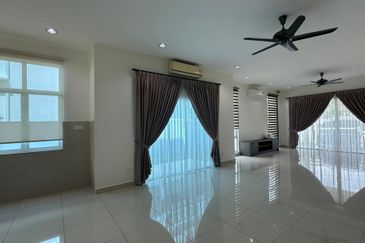 MYDiva, Perdana Lakeview East