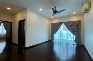 MYDiva, Perdana Lakeview East