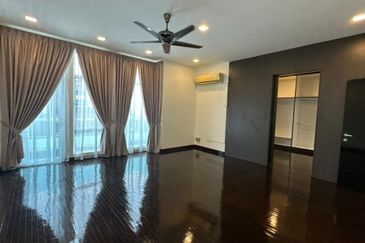 MYDiva, Perdana Lakeview East