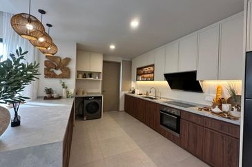 Casa Wood, CyberSouth