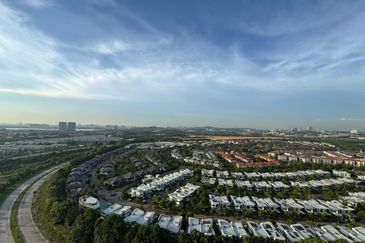 LakeFront Residence Cyberjaya