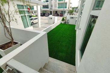 Clover Garden Residences