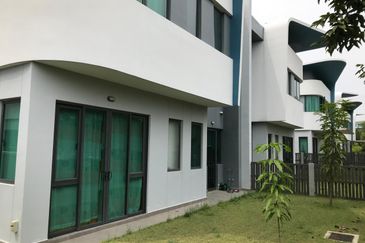 Lepironia Gardens, Setia Eco Glades