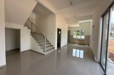 62 Idaman (NEW LANDED), Sepang