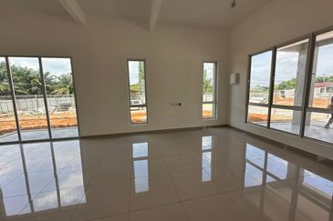 62 Idaman (NEW LANDED), Sepang