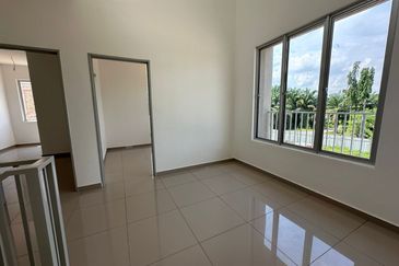 62 Idaman (NEW LANDED), Sepang