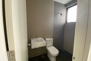 Lake Point Residence