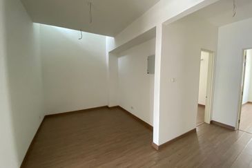 Lake Point Residence