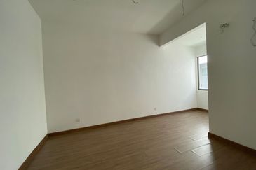 Lake Point Residence