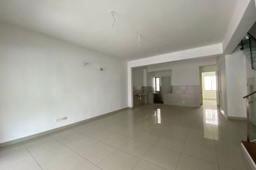 Lake Point Residence