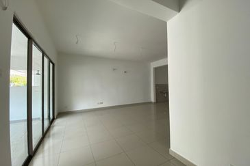 Lake Point Residence