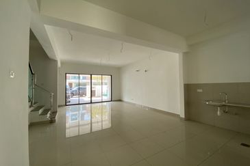 Lake Point Residence