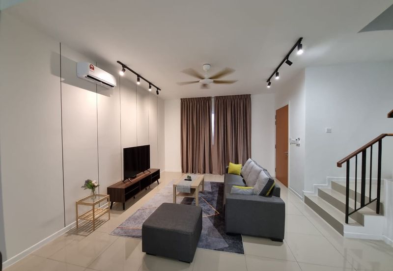 Reef Of Tropics, Setia Eco Glades