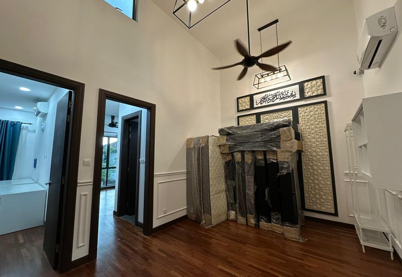 Isle of Botanica, Setia Eco Glades